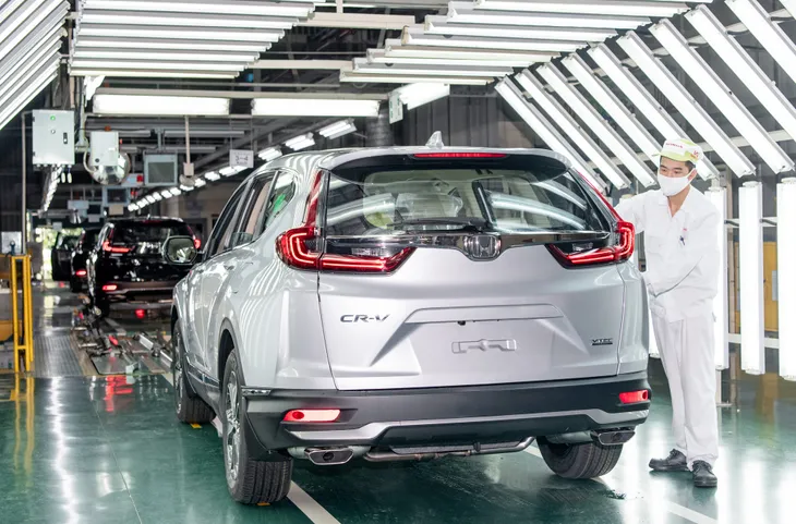 Honda CR-V 2020 chính thức ra mắt tại Việt Nam, giá từ 998 triệu đồng - Ảnh 2. Honda CR-V 2020 chính thức ra mắt tại Việt Nam, giá từ 998 triệu đồng - Ảnh 2.