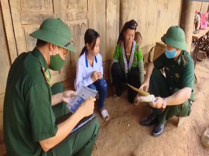 Tăng cường tuyên truyền phòng chống dịch COVID-19 ở vùng biên - Ảnh 1. Tăng cường tuyên truyền phòng chống dịch COVID-19 ở vùng biên - Ảnh 1.
