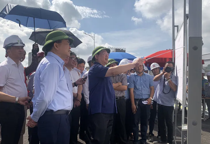 Hà Nội chốt tiến độ 5 dự án giao thông trọng điểm - Ảnh 2. Hà Nội chốt tiến độ 5 dự án giao thông trọng điểm - Ảnh 2.