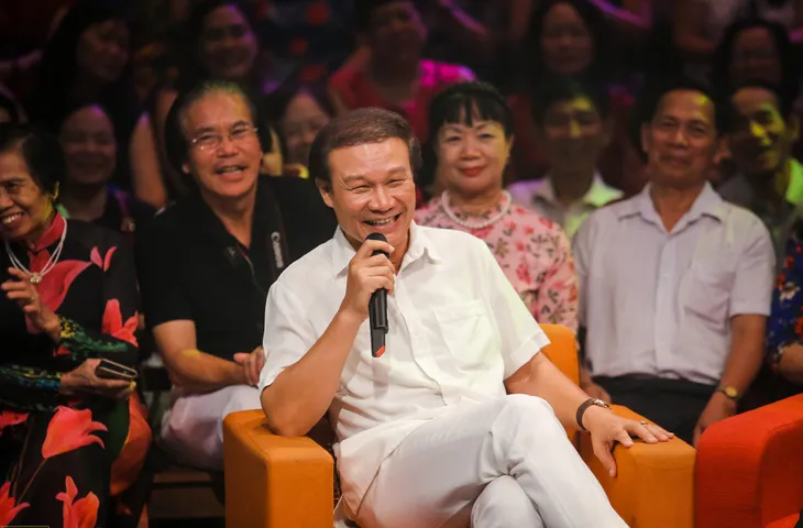 NSND Nguyễn Hải bị bố cấm cửa vì đóng vai khốn nạn - Ảnh 2. NSND Nguyễn Hải bị bố cấm cửa vì đóng vai khốn nạn - Ảnh 2.