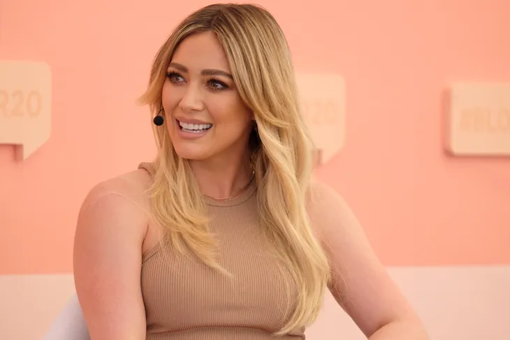 Hết Kanye West, đến lượt Hilary Duff muốn tranh cử Tổng thống? - Ảnh 1. Hết Kanye West, đến lượt Hilary Duff muốn tranh cử Tổng thống? - Ảnh 1.