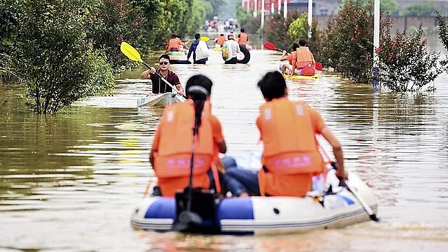 Miền Nam Trung Quốc lại hứng chịu mưa lớn, cảnh báo màu vàng được đưa ra - Ảnh 9. Miền Nam Trung Quốc lại hứng chịu mưa lớn, cảnh báo màu vàng được đưa ra - Ảnh 9.