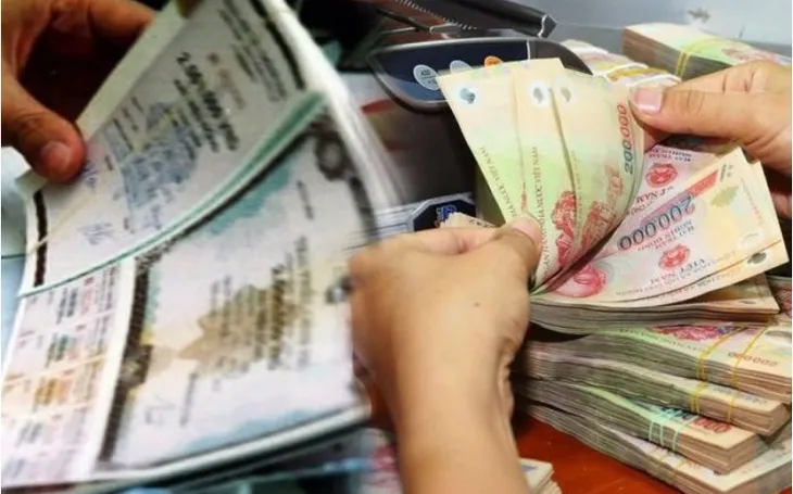 Tất tay vào thị trường trái phiếu doanh nghiệp: Món hời hay canh bạc rủi ro? - Ảnh 2.