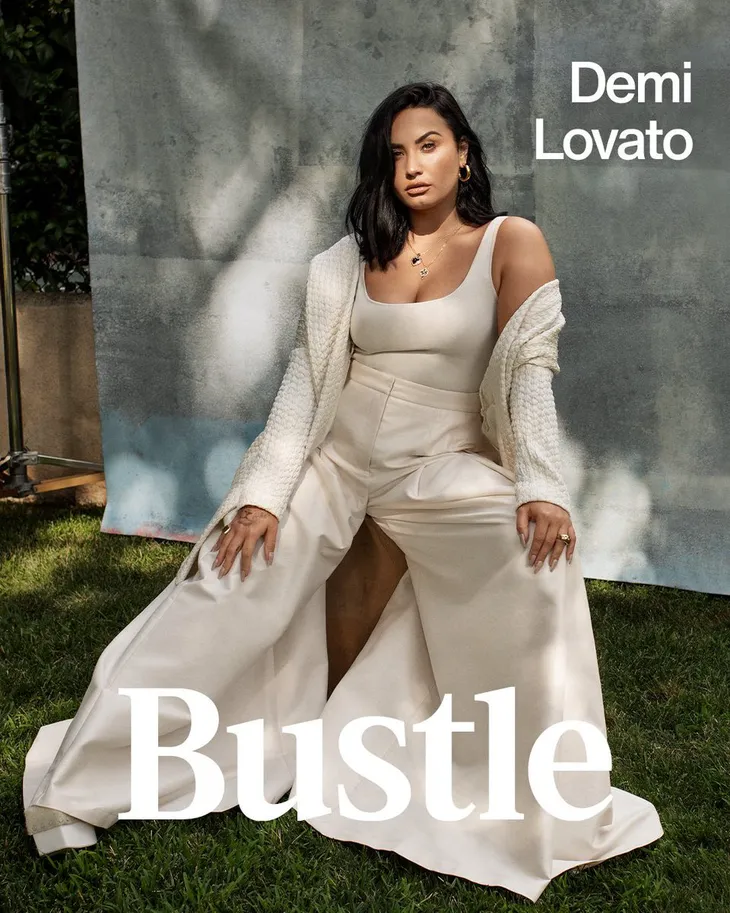 Không sợ bị chê bai, Demi Lovato tự tin khoe vóc dáng - Ảnh 1. Không sợ bị chê bai, Demi Lovato tự tin khoe vóc dáng - Ảnh 1.