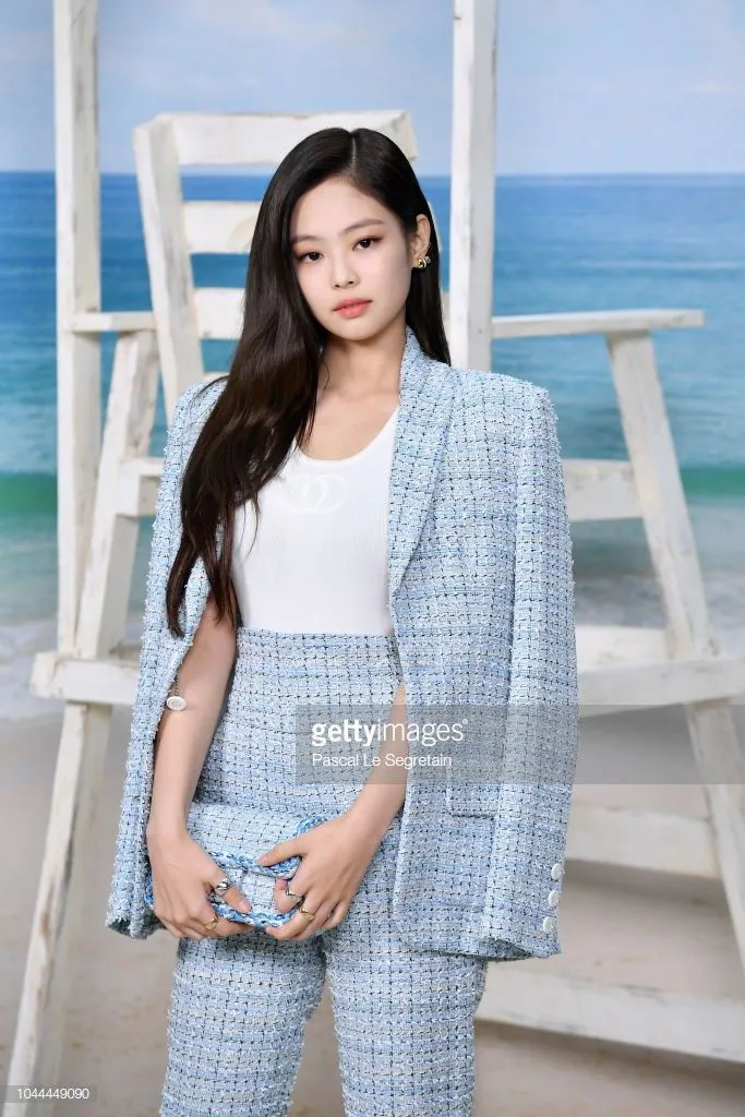 BLACKPINK - Từ thần tượng K-Pop đến các nàng thơ thời trang - Ảnh 2. BLACKPINK - Từ thần tượng K-Pop đến các nàng thơ thời trang - Ảnh 2.