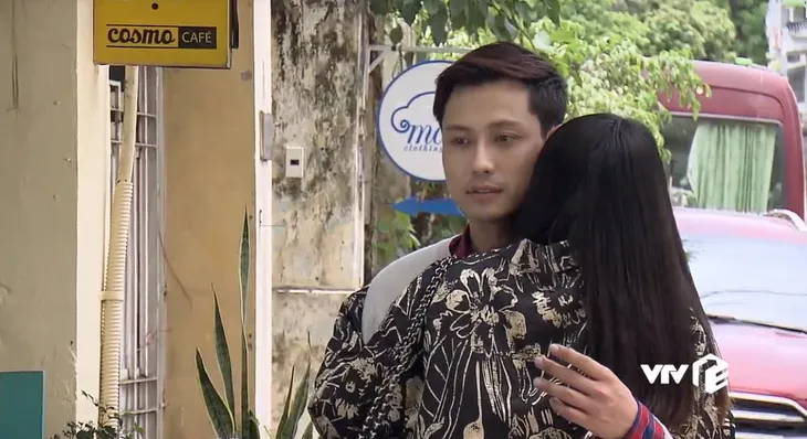 Đừng bắt em phải quên - Tập 22: Ngọc hiểu lầm Duy bắt cá 2 tay - Ảnh 5. Đừng bắt em phải quên - Tập 22: Ngọc hiểu lầm Duy bắt cá 2 tay - Ảnh 5.
