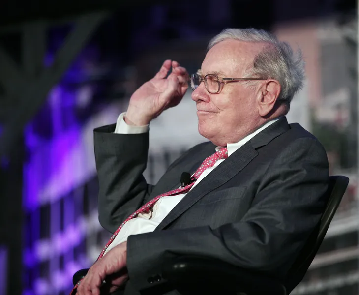 Tại sao vàng luôn tầm thường trong mắt huyền thoại Warren Buffett? - Ảnh 2. Tại sao vàng luôn tầm thường trong mắt huyền thoại Warren Buffett? - Ảnh 2.