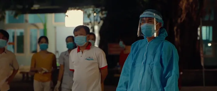 Xót xa và cảm phục Đà Nẵng trong đoạn phim ngắn chống chọi với COVID-19 - Ảnh 1. Xót xa và cảm phục Đà Nẵng trong đoạn phim ngắn chống chọi với COVID-19 - Ảnh 1.