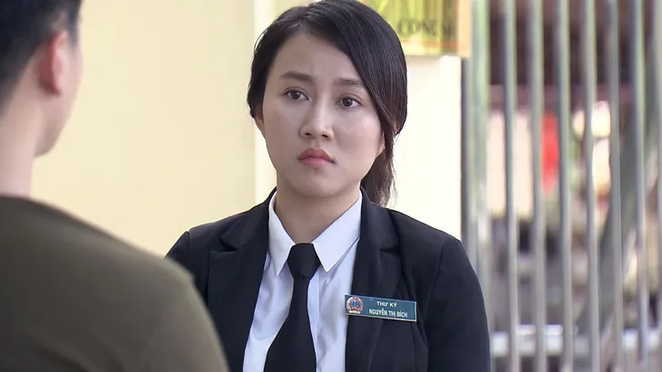 Lựa chọn số phận - Tập 37: Đức định ra đầu thú, Trang vẫn nhất quyết chưa tin Cường - Ảnh 1. Lựa chọn số phận - Tập 37: Đức định ra đầu thú, Trang vẫn nhất quyết chưa tin Cường - Ảnh 1.