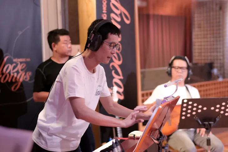 Hồ Ngọc Hà kết hợp với dàn nhạc sĩ khủng trong dự án Love Songs - Ảnh 5. Hồ Ngọc Hà kết hợp với dàn nhạc sĩ khủng trong dự án Love Songs - Ảnh 5.