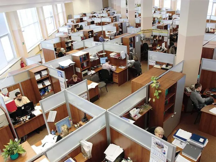 Đối phó suy thoái kép, Dubai áp dụng chế độ giờ làm việc linh hoạt - Ảnh 1. Đối phó suy thoái kép, Dubai áp dụng chế độ giờ làm việc linh hoạt - Ảnh 1.