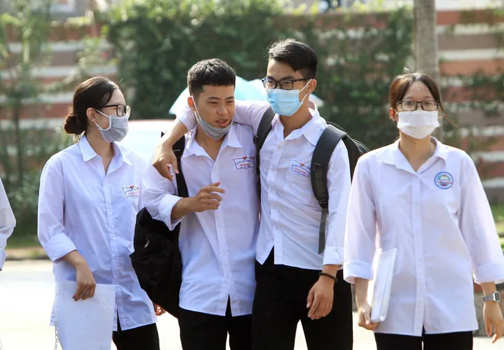 Chỉ học sinh có năng khiếu đặc biệt mới nên học trước đại học - Ảnh 1. Chỉ học sinh có năng khiếu đặc biệt mới nên học trước đại học - Ảnh 1.