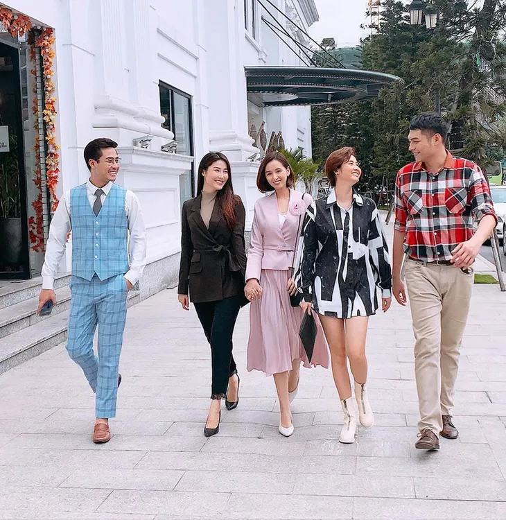 Cặp đôi lạnh như băng trên phim, lại ríu rít ở hậu trường Tình yêu và tham vọng - Ảnh 8. Cặp đôi lạnh như băng trên phim, lại ríu rít ở hậu trường Tình yêu và tham vọng - Ảnh 8.