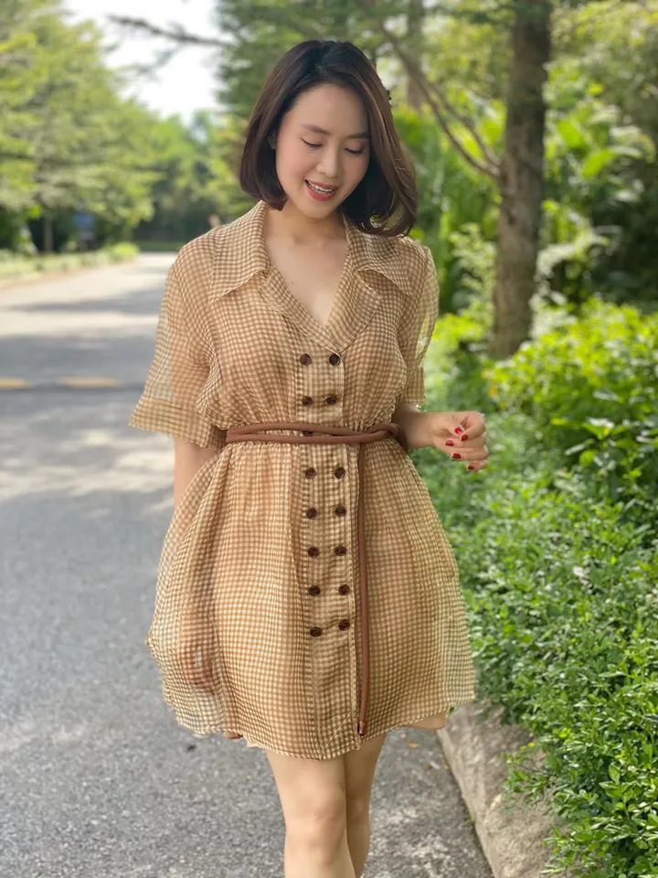 Nhìn lại loạt ảnh này của Hồng Diễm mới thấy cắt tóc ngắn là quyết định đúng đắn - Ảnh 3. Nhìn lại loạt ảnh này của Hồng Diễm mới thấy cắt tóc ngắn là quyết định đúng đắn - Ảnh 3.