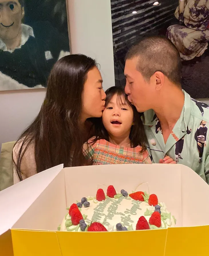 Trần Quán Hy gửi lời cảm ơn siêu ngọt đến bạn gái - Ảnh 2. Trần Quán Hy gửi lời cảm ơn siêu ngọt đến bạn gái - Ảnh 2.