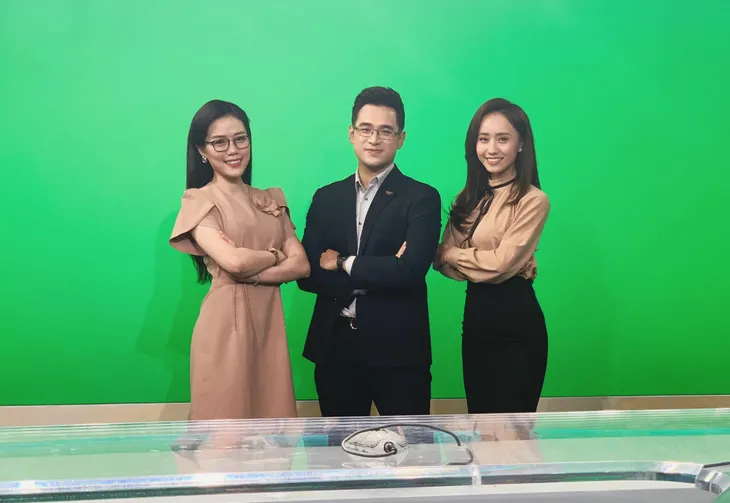 Có một BTV thời tiết Xuân Anh rất khác trên sàn nhảy - Ảnh 2. Có một BTV thời tiết Xuân Anh rất khác trên sàn nhảy - Ảnh 2.