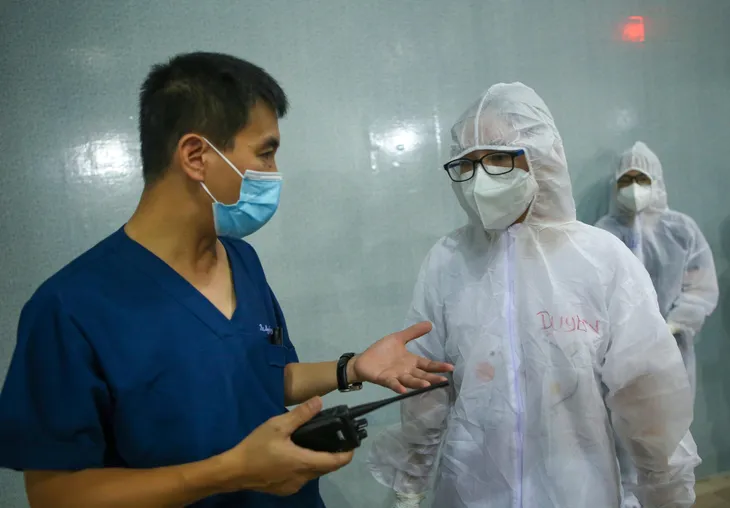 Bệnh viện dã chiến Tiên Sơn sẵn sàng đi vào hoạt động - Ảnh 6. Bệnh viện dã chiến Tiên Sơn sẵn sàng đi vào hoạt động - Ảnh 6.
