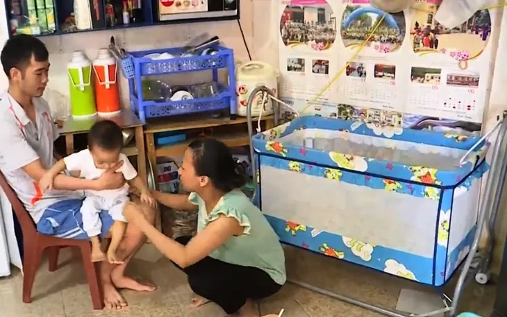 Người lao động canh cánh nỗi lo việc làm trong mùa dịch COVID-19 - Ảnh 2. Người lao động canh cánh nỗi lo việc làm trong mùa dịch COVID-19 - Ảnh 2.