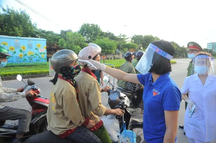 Thêm nhiều nơi tại Hải Dương cách ly y tế để dập dịch COVID-19 - Ảnh 1. Thêm nhiều nơi tại Hải Dương cách ly y tế để dập dịch COVID-19 - Ảnh 1.