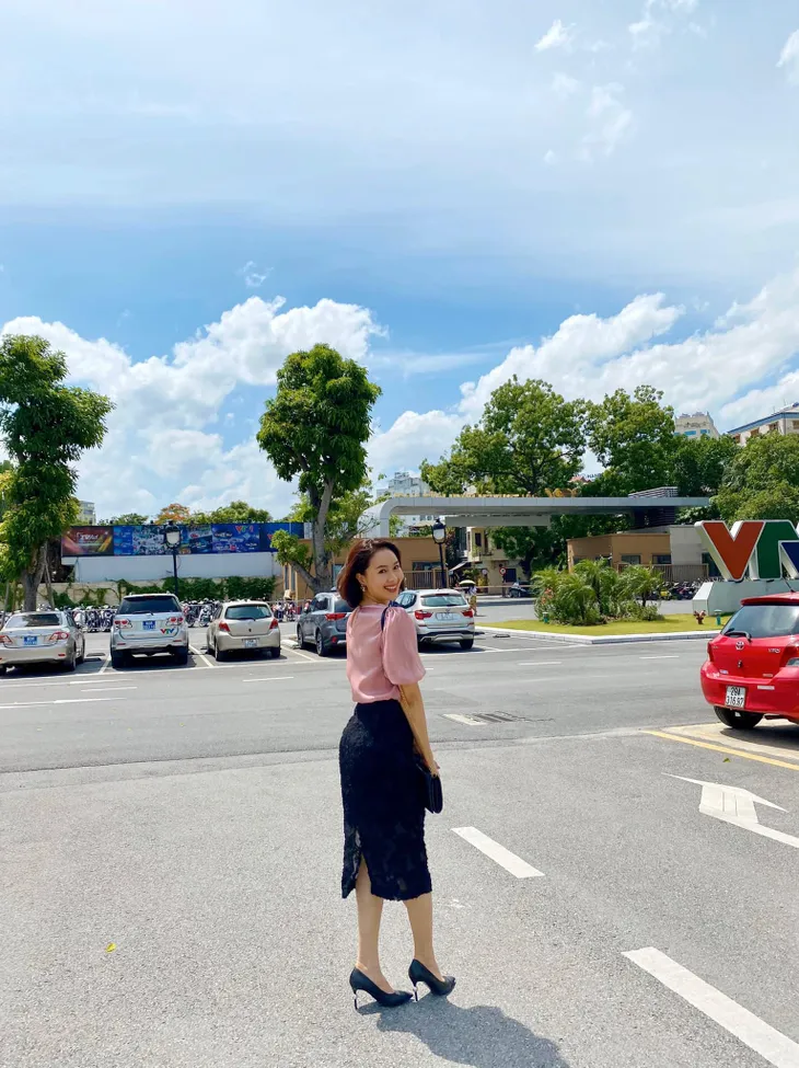 Hồng Diễm: Nguồn cảm hứng tuyệt vời cho những cô nàng công sở - Ảnh 3. Hồng Diễm: Nguồn cảm hứng tuyệt vời cho những cô nàng công sở - Ảnh 3.