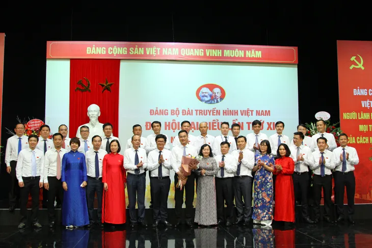 Ông Lê Ngọc Quang giữ chức Bí thư Đảng ủy Đài Truyền hình Việt Nam nhiệm kỳ 2020 - 2025 - Ảnh 6. Ông Lê Ngọc Quang giữ chức Bí thư Đảng ủy Đài Truyền hình Việt Nam nhiệm kỳ 2020 - 2025 - Ảnh 6.