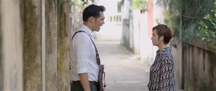 Tình yêu và tham vọng - Tập 47: Đông bị hạ nhục khi yêu Phương, đòi chia tay - Ảnh 1. Tình yêu và tham vọng - Tập 47: Đông bị hạ nhục khi yêu Phương, đòi chia tay - Ảnh 1.