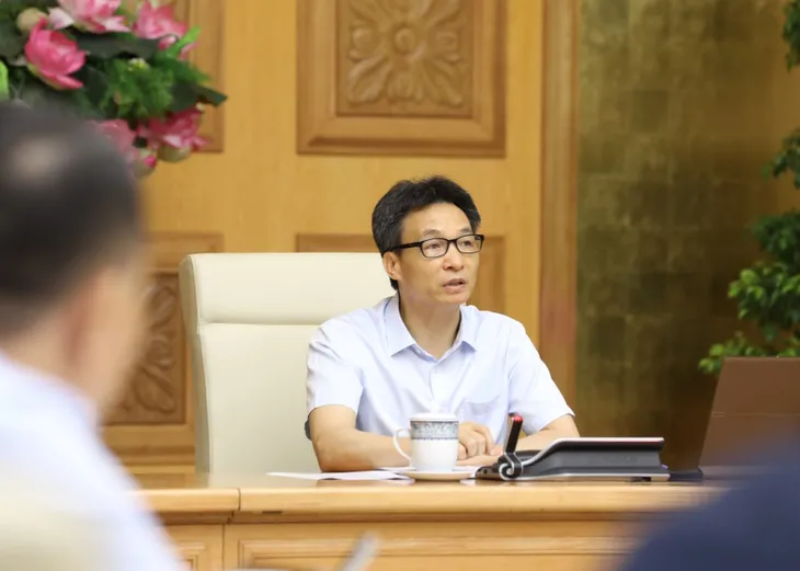 Phó Thủ tướng Vũ Đức Đam yêu cầu xử lý nghiêm người không khai báo y tế, không cách ly - Ảnh 4. Phó Thủ tướng Vũ Đức Đam yêu cầu xử lý nghiêm người không khai báo y tế, không cách ly - Ảnh 4.