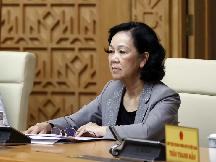 Thủ tướng Nguyễn Xuân Phúc: Bảo vệ sức khỏe nhân dân nhưng không để đổ gãy kinh tế - Ảnh 2. Thủ tướng Nguyễn Xuân Phúc: Bảo vệ sức khỏe nhân dân nhưng không để đổ gãy kinh tế - Ảnh 2.