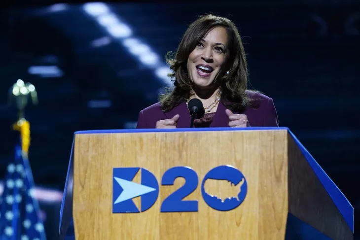 Bà Kamala Harris chính thức tiếp nhận đề cử liên danh tranh cử Phó Tổng thống Mỹ - Ảnh 1. Bà Kamala Harris chính thức tiếp nhận đề cử liên danh tranh cử Phó Tổng thống Mỹ - Ảnh 1.