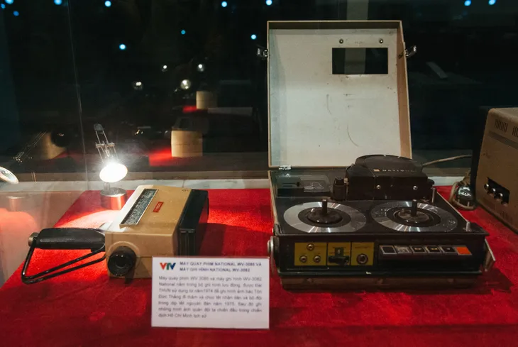 Những kỷ vật đồng hành cùng VTV từ những ngày đầu - Ảnh 7. Những kỷ vật đồng hành cùng VTV từ những ngày đầu - Ảnh 7.