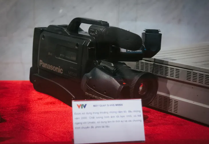 Những kỷ vật đồng hành cùng VTV từ những ngày đầu - Ảnh 15. Những kỷ vật đồng hành cùng VTV từ những ngày đầu - Ảnh 15.