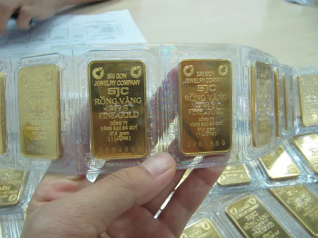 Giá vàng châu Á lại tiến sát mốc 2.000 USD/ounce - Ảnh 2. Giá vàng châu Á lại tiến sát mốc 2.000 USD/ounce - Ảnh 2.