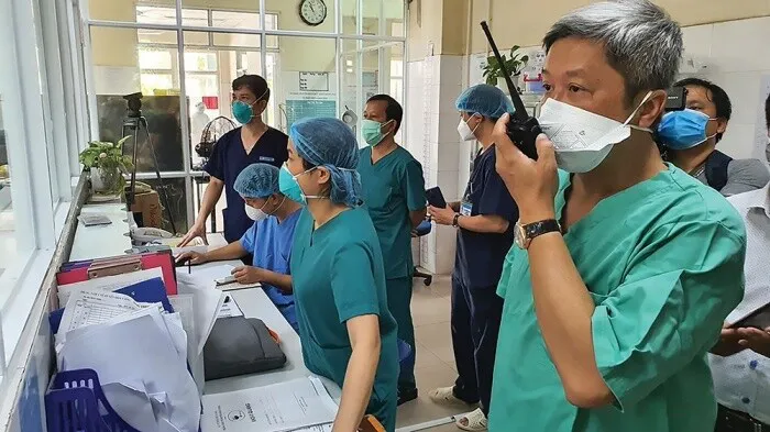 Thứ trưởng Nguyễn Trường Sơn: Nhận tin bệnh nhân tử vong, chúng tôi như bị xát muối trong lòng - Ảnh 1. Thứ trưởng Nguyễn Trường Sơn: Nhận tin bệnh nhân tử vong, chúng tôi như bị xát muối trong lòng - Ảnh 1.