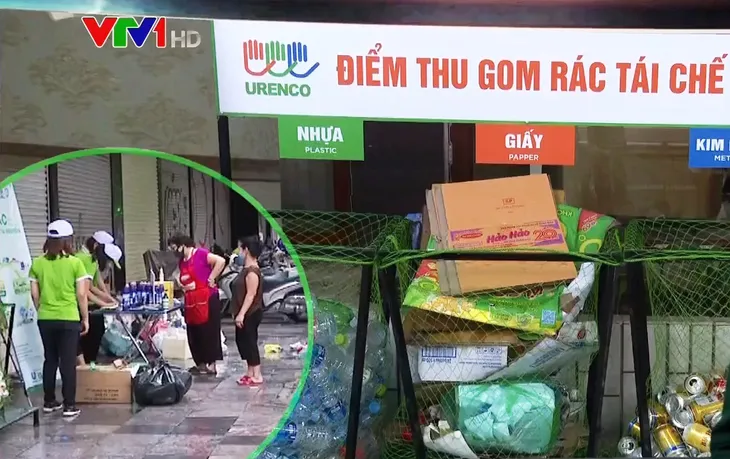 Đổi rác thải tái chế lấy quà tặng tại Hà Nội - Ảnh 1. Đổi rác thải tái chế lấy quà tặng tại Hà Nội - Ảnh 1.