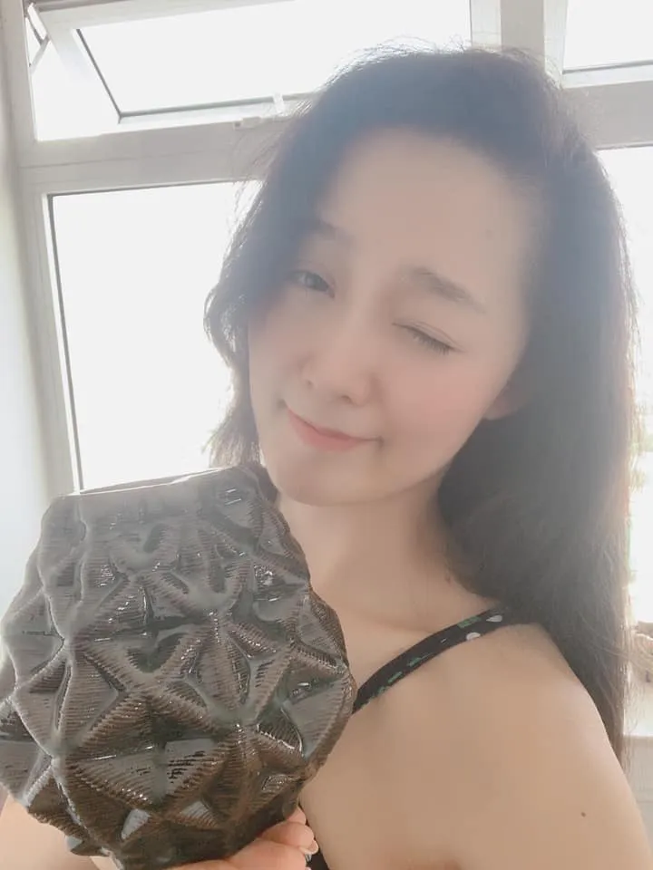 BTV Thu Hà khiến dân tình hâm mộ khi khoe quà độc của ông xã - Ảnh 1. BTV Thu Hà khiến dân tình hâm mộ khi khoe quà độc của ông xã - Ảnh 1.