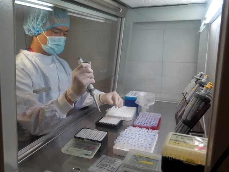 Đại học Thái Nguyên nghiên cứu thành công bộ sinh phẩm phát hiện SARS-CoV-2 - Ảnh 1. Đại học Thái Nguyên nghiên cứu thành công bộ sinh phẩm phát hiện SARS-CoV-2 - Ảnh 1.