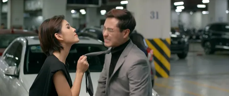 Hé lộ kết phim Tình yêu và tham vọng: Linh nguy kịch, Sơn bị gái lạ khóa môi? - Ảnh 3. Hé lộ kết phim Tình yêu và tham vọng: Linh nguy kịch, Sơn bị gái lạ khóa môi? - Ảnh 3.