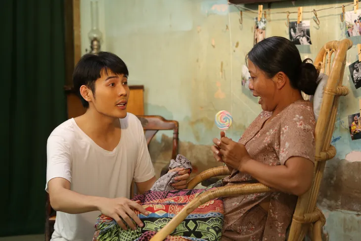 Võ Đăng Khoa bật khóc hát về mẹ, tri ân đấng sinh thành dịp Lễ Vu Lan - Ảnh 1.