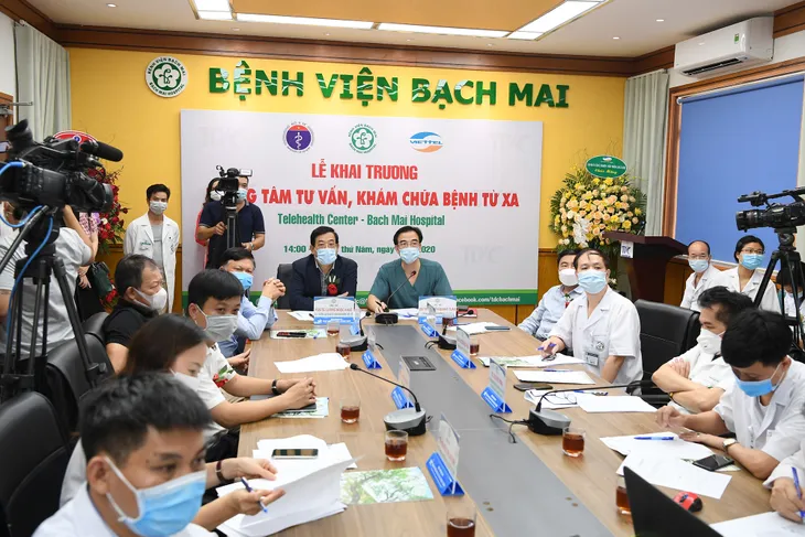 Kết nối khám, chữa bệnh từ xa với 200 bệnh viện qua Viettel Telehealth - Ảnh 1. Kết nối khám, chữa bệnh từ xa với 200 bệnh viện qua Viettel Telehealth - Ảnh 1.