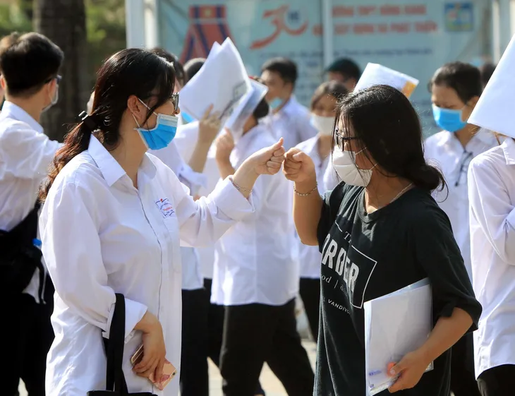 9 địa phương cho học sinh nghỉ hè sớm - Ảnh 1. 9 địa phương cho học sinh nghỉ hè sớm - Ảnh 1.