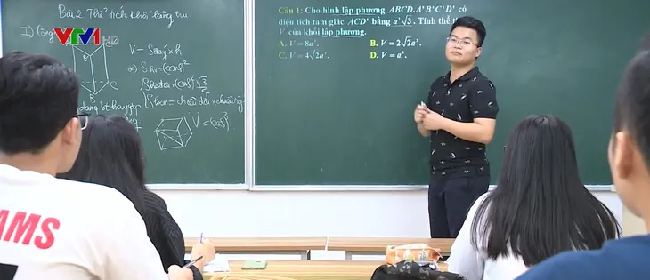 Điểm chuẩn xét tuyển đại học dự kiến tăng - Ảnh 1. Điểm chuẩn xét tuyển đại học dự kiến tăng - Ảnh 1.