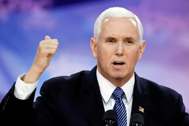 Ông Trump chính thức tiếp nhận đề cử của đảng Cộng hòa, cuộc đua vào Nhà Trắng khó đoán định - Ảnh 1. Ông Trump chính thức tiếp nhận đề cử của đảng Cộng hòa, cuộc đua vào Nhà Trắng khó đoán định - Ảnh 1.