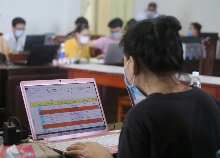 Những sinh viên ngành y giấu người thân đi chống dịch - Ảnh 3. Những sinh viên ngành y giấu người thân đi chống dịch - Ảnh 3.