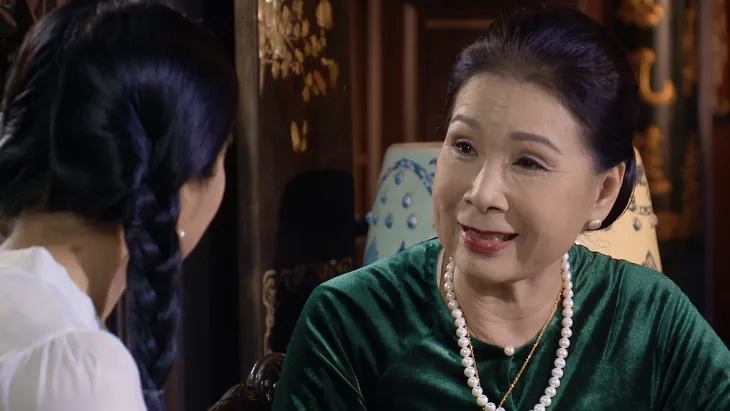 Yêu trong đau thương - Tập 1,2: Hé lộ những mối tình éo le, nảy sinh hận thù - Ảnh 11. Yêu trong đau thương - Tập 1,2: Hé lộ những mối tình éo le, nảy sinh hận thù - Ảnh 11.