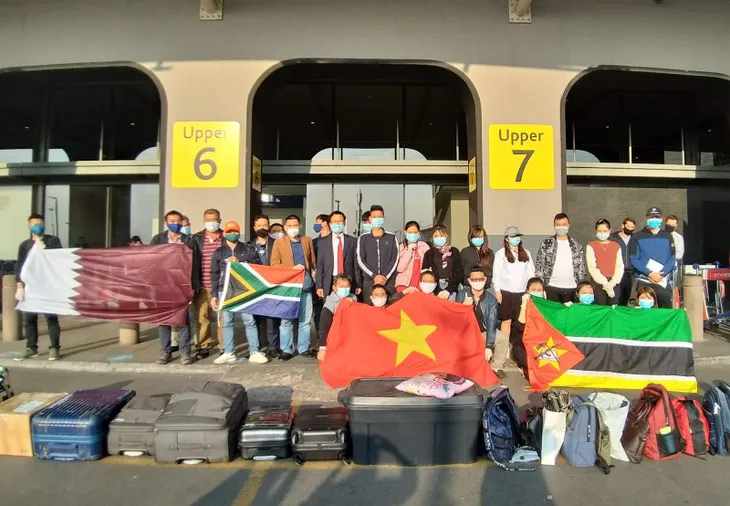 Đưa 140 công dân Việt Nam từ Trung Đông và châu Phi về nước - Ảnh 1. Đưa 140 công dân Việt Nam từ Trung Đông và châu Phi về nước - Ảnh 1.