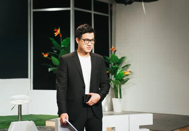 VTV Awards 2020 - The Hit List 02: Hậu trường Khánh Vy và Quỳnh Kool nhí nhảnh cùng MC Trần Ngọc - Ảnh 1. VTV Awards 2020 - The Hit List 02: Hậu trường Khánh Vy và Quỳnh Kool nhí nhảnh cùng MC Trần Ngọc - Ảnh 1.