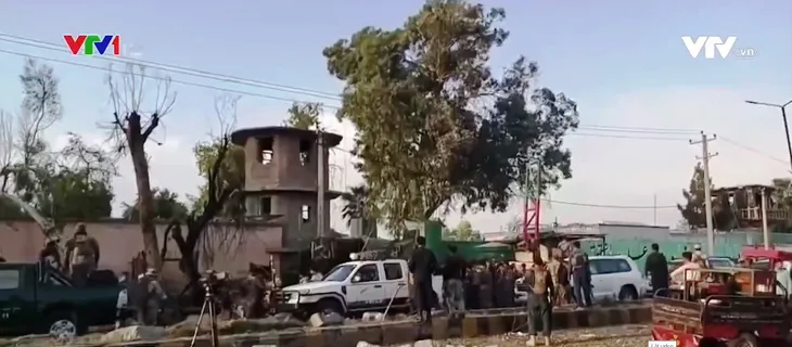IS phá ngục, giải phóng hơn 300 tù nhân tại Afghanistan - Ảnh 2. IS phá ngục, giải phóng hơn 300 tù nhân tại Afghanistan - Ảnh 2.