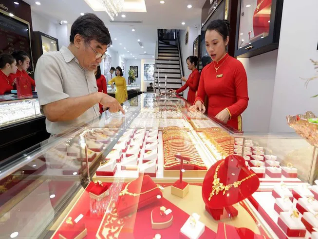 Ngân hàng Nhà nước đủ nguồn lực để bình ổn thị trường vàng - Ảnh 1. Ngân hàng Nhà nước đủ nguồn lực để bình ổn thị trường vàng - Ảnh 1.