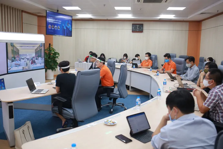 FPT đồng hành với các doanh nghiệp tạo đột phá hiệu suất trong vận hành - Ảnh 1. FPT đồng hành với các doanh nghiệp tạo đột phá hiệu suất trong vận hành - Ảnh 1.