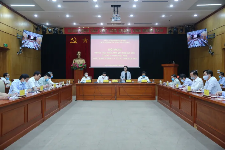 Thực hiện quy chế dân chủ ngày càng thực chất, hiệu quả - Ảnh 2. Thực hiện quy chế dân chủ ngày càng thực chất, hiệu quả - Ảnh 2.